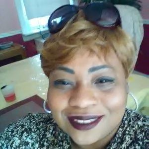 Meet your Posher, Sandra d.